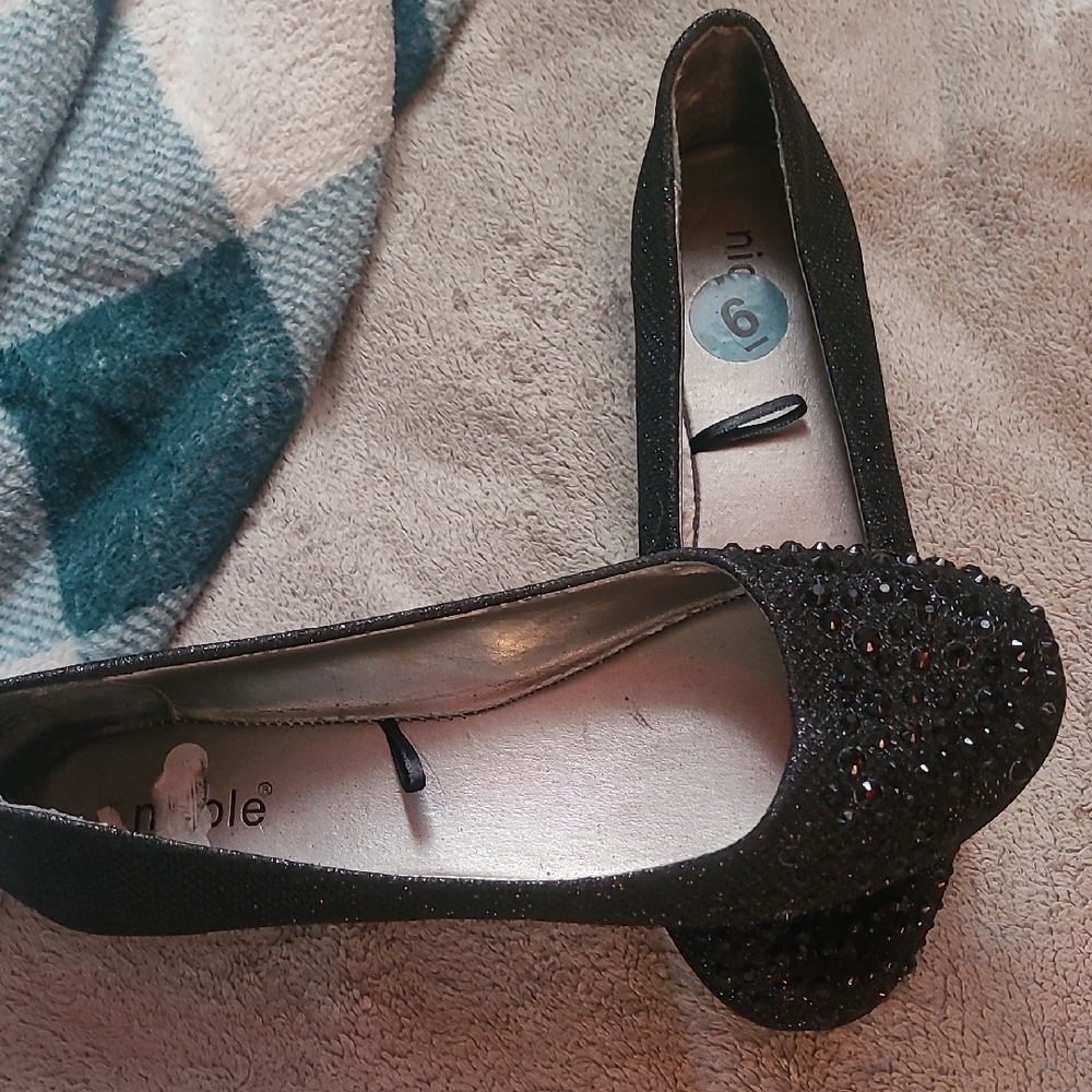 Nicole Black Embellished Flats - Picture 3 of 6